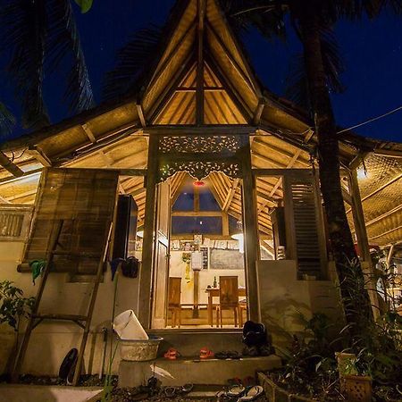 Farmer'S Yard Hostel Canggu (Bali) Bagian luar foto